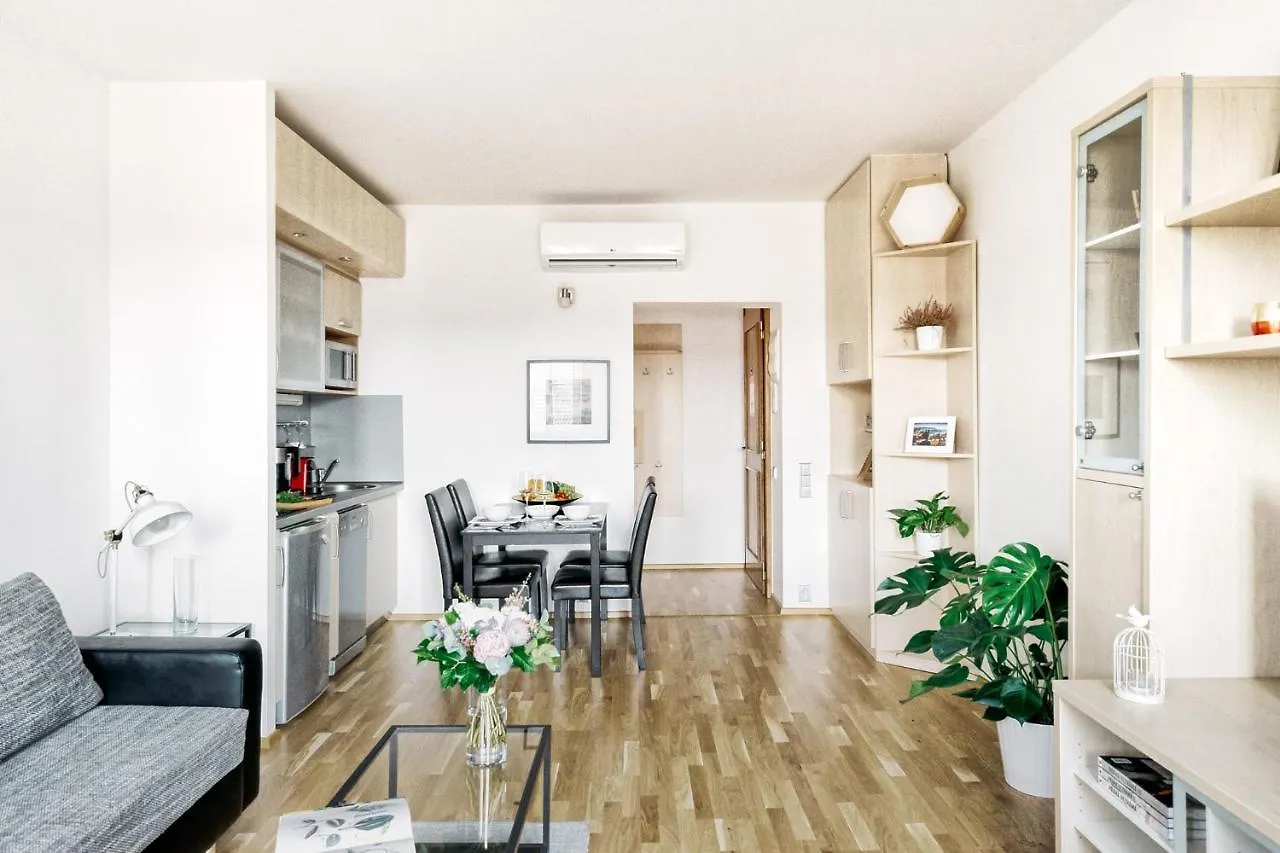 Lil Apartment With Tyn Cathedral View, Parking & Ac Prag