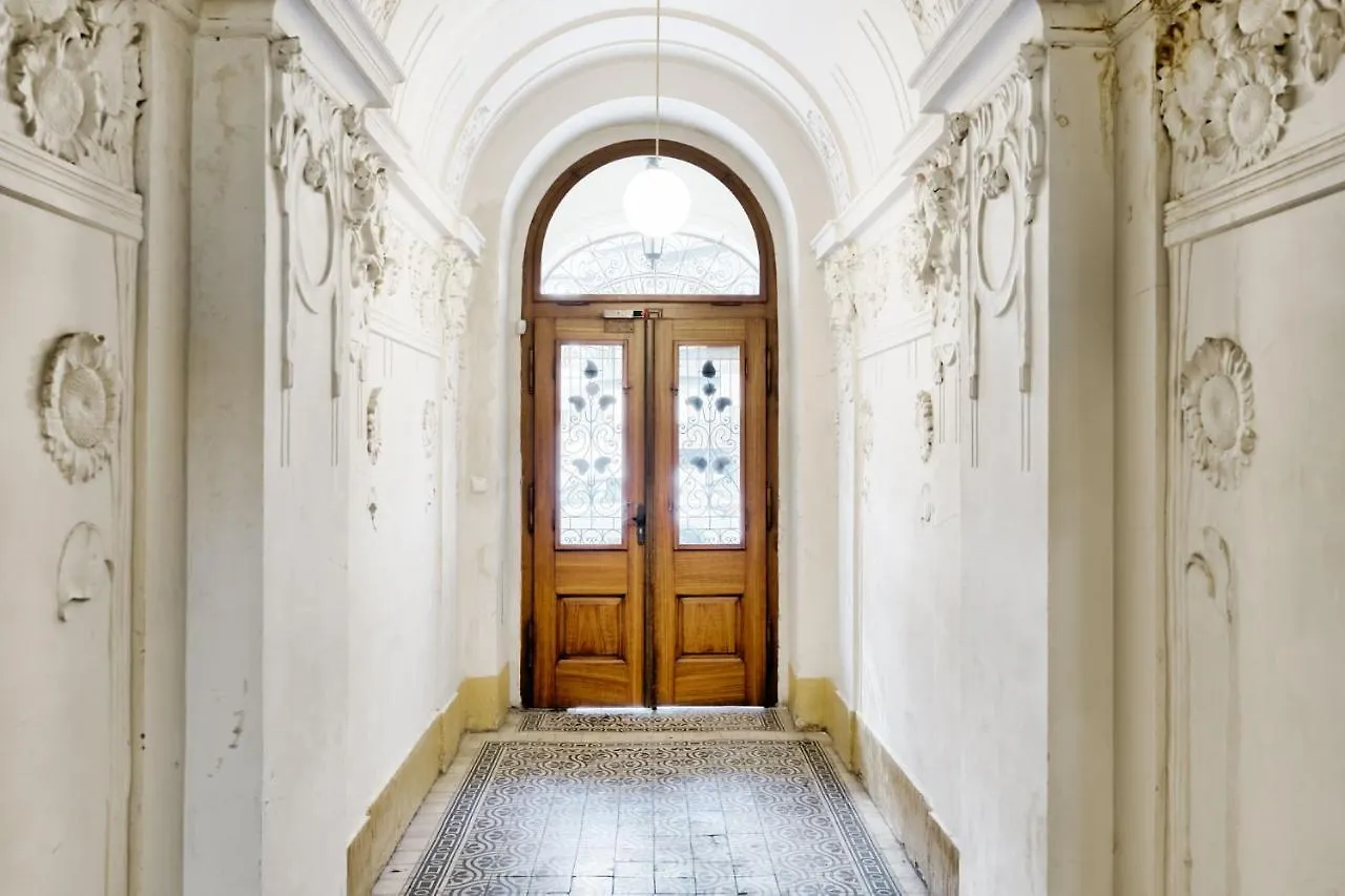 Lil Apartment With Tyn Cathedral View, Parking & Ac Prag