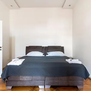 Centre Apartment
